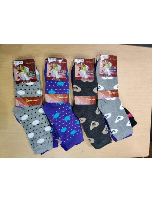 [S24794] Chaussettes à motifs divers pour femmes